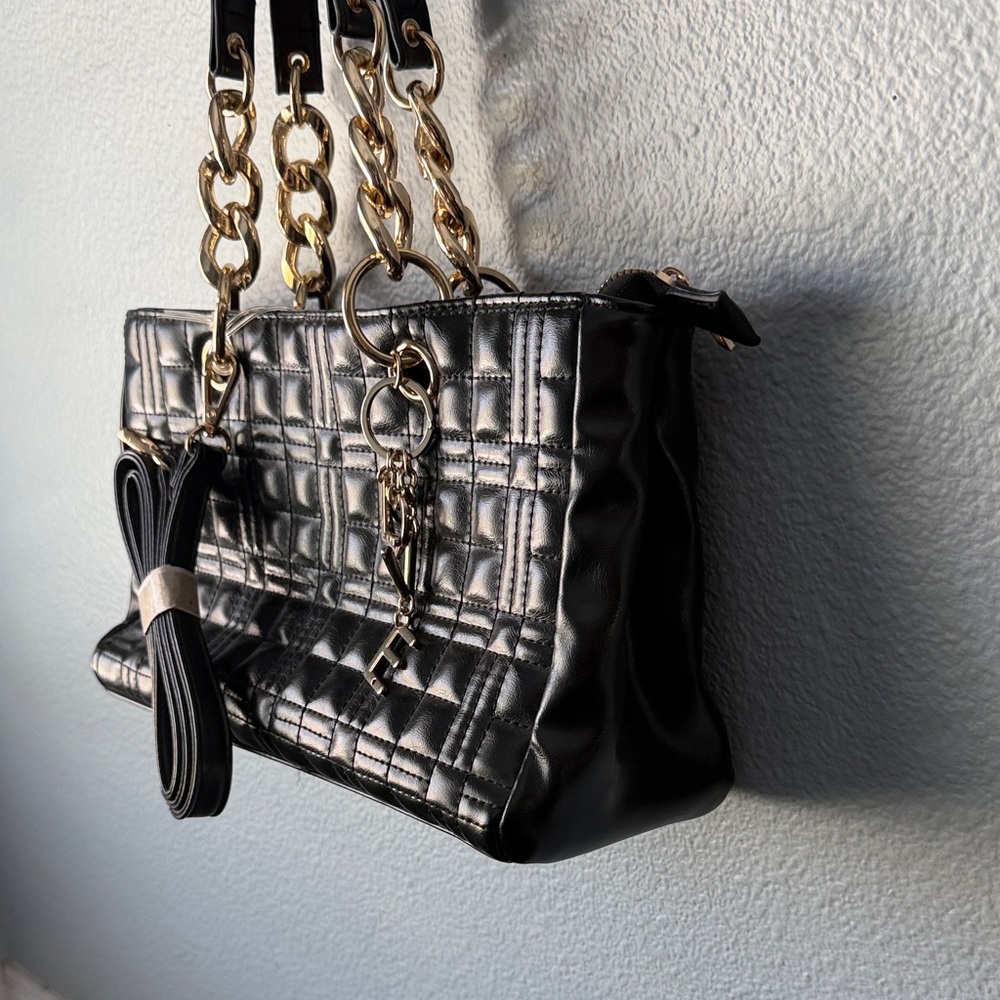 Like Dreams Elegant Black Quilted Handbag with Gold Chain and Cross Body NWT - Picture 6 of 8